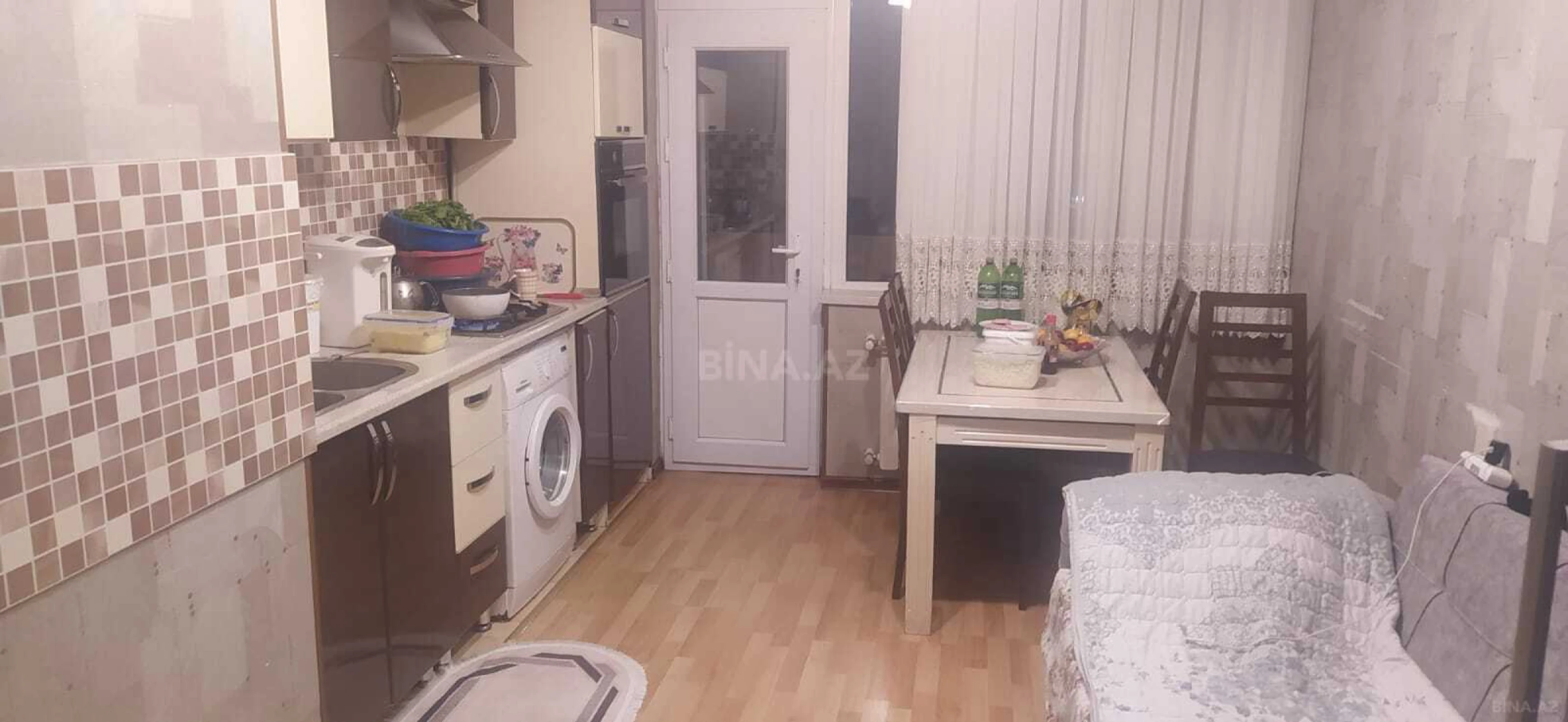 Satılır 4 otaqlı mənzil 165 m²