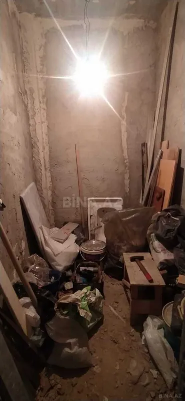 Satılır 4 otaqlı mənzil 165 m²