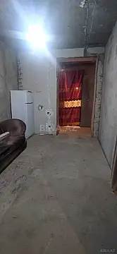 Satılır 4 otaqlı mənzil 165 m²