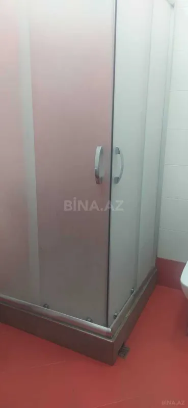Satılır 4 otaqlı mənzil 165 m²