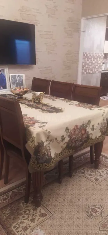Satılır 4 otaqlı mənzil 165 m²