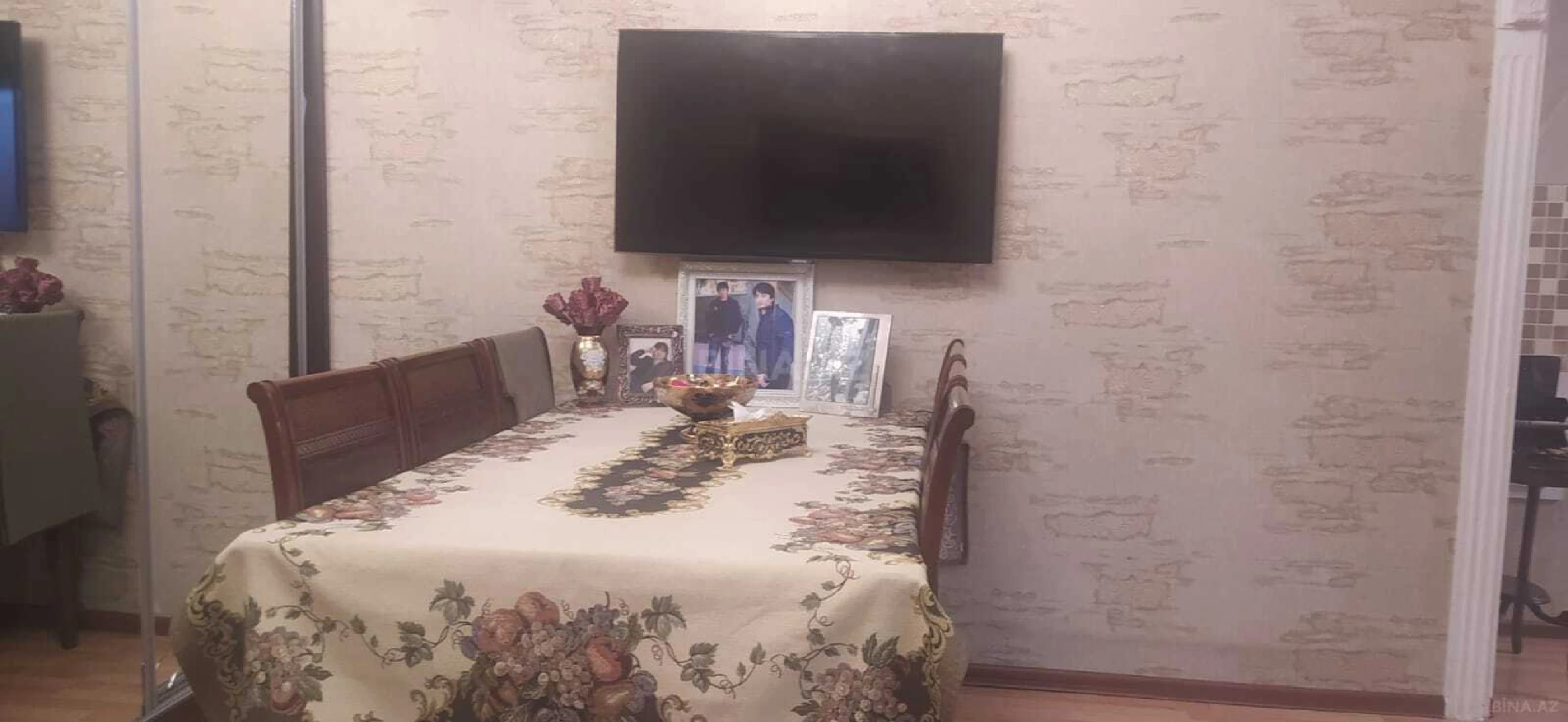 Satılır 4 otaqlı mənzil 165 m²