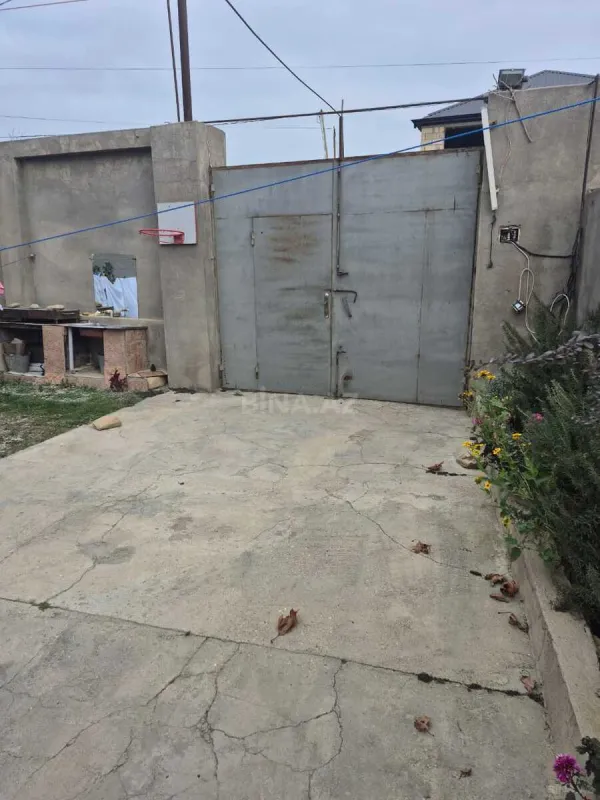 Satılır 6 otaqlı həyət evi 160 m²