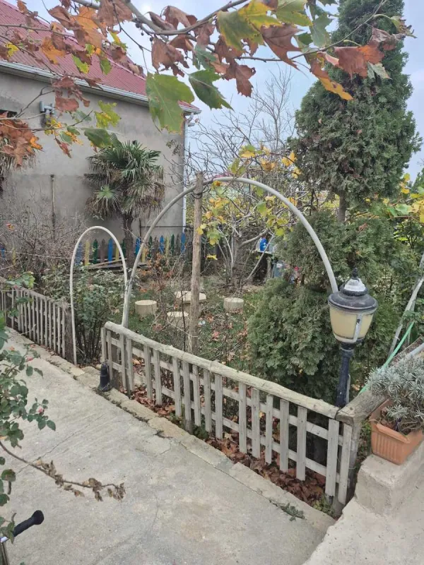 Satılır 6 otaqlı həyət evi 160 m²