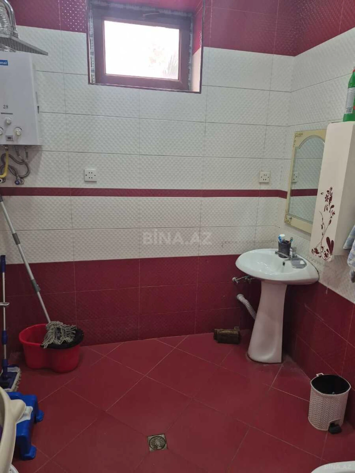 Satılır 6 otaqlı həyət evi 160 m²