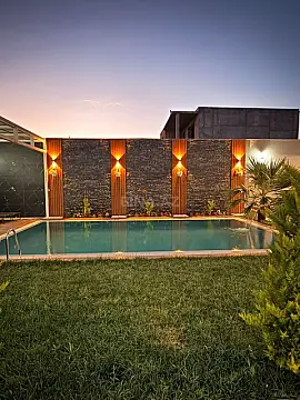 Kirayə verilir 5 otaqlı həyət evi 360 m²