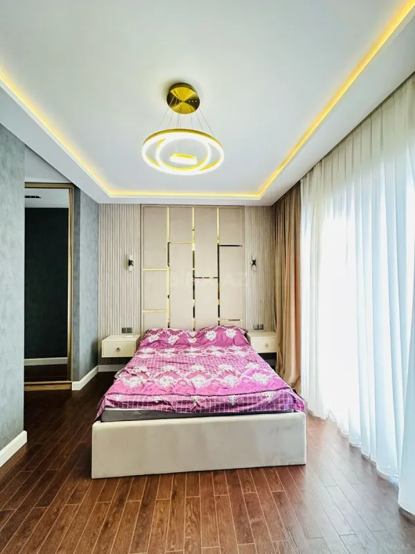 Kirayə verilir 5 otaqlı həyət evi 360 m²
