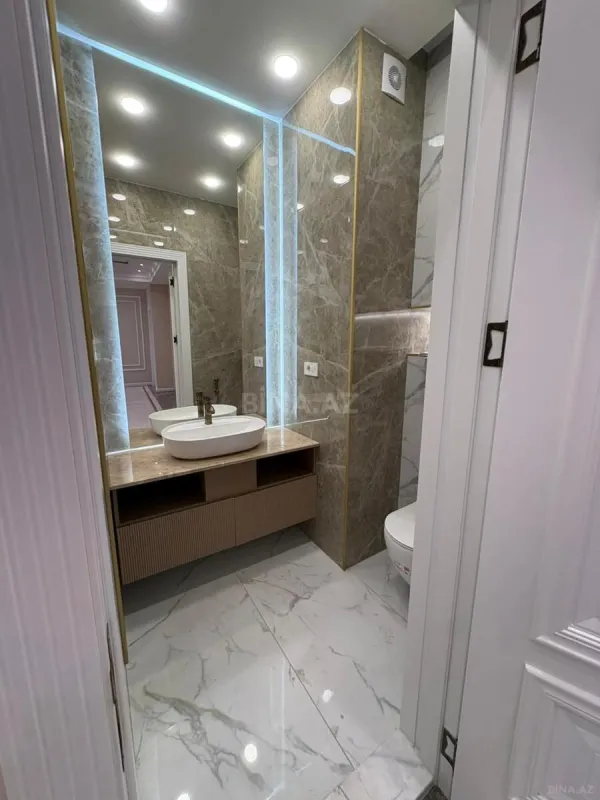 Satılır 3 otaqlı mənzil 140 m²