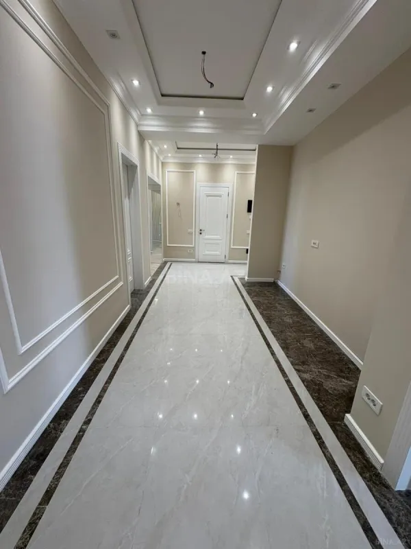 Satılır 3 otaqlı mənzil 140 m²