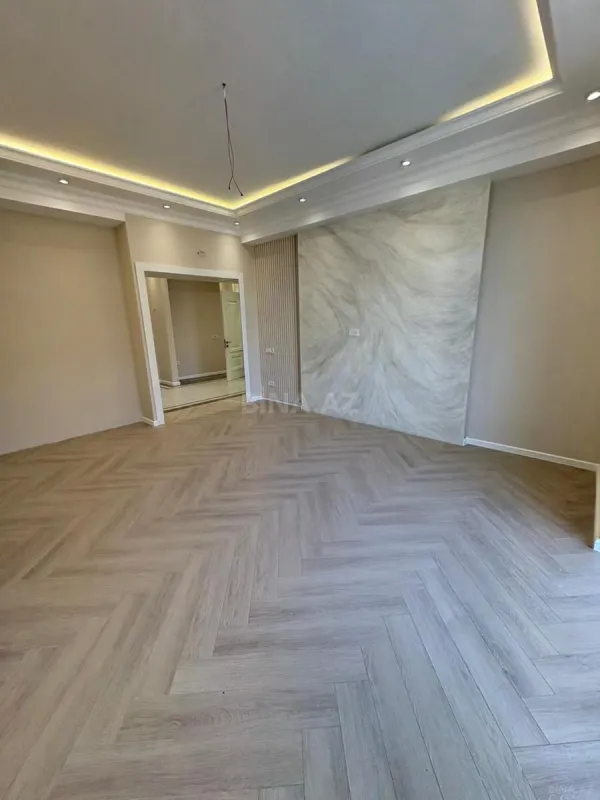 Satılır 3 otaqlı mənzil 140 m²