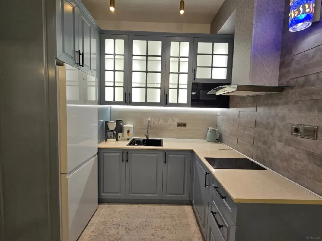 Kirayə verilir 2 otaqlı mənzil 65 m²
