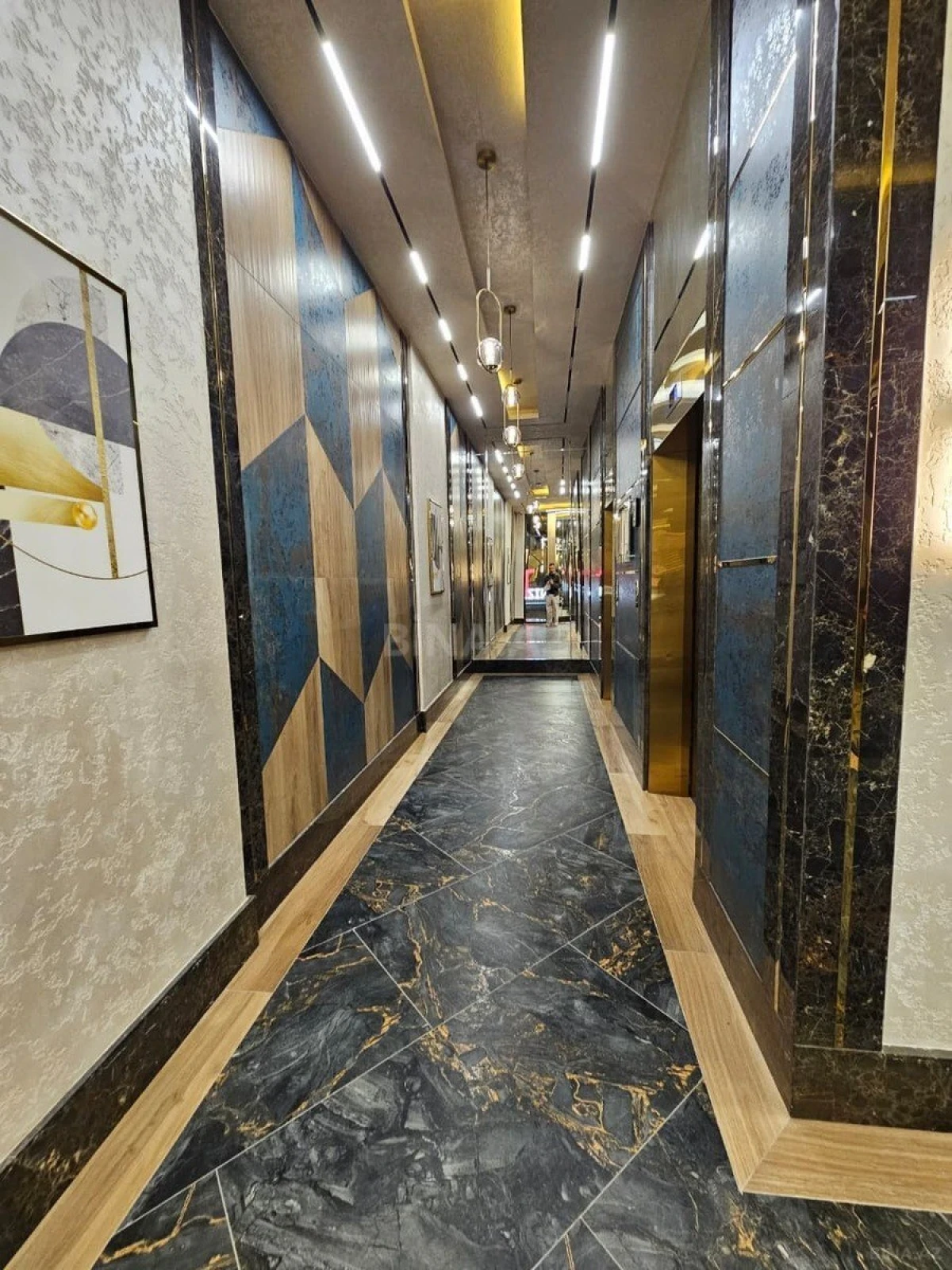 Kirayə verilir 2 otaqlı mənzil 65 m²