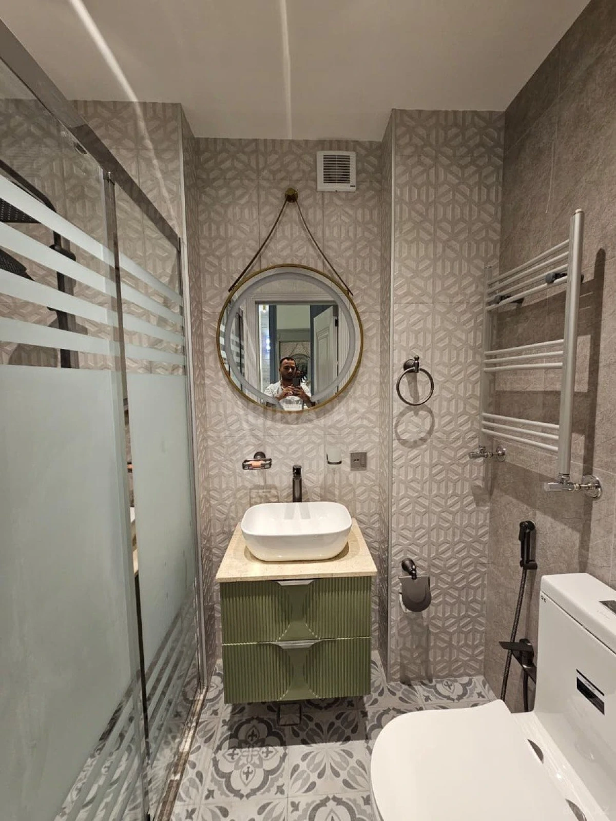 Kirayə verilir 2 otaqlı mənzil 65 m²