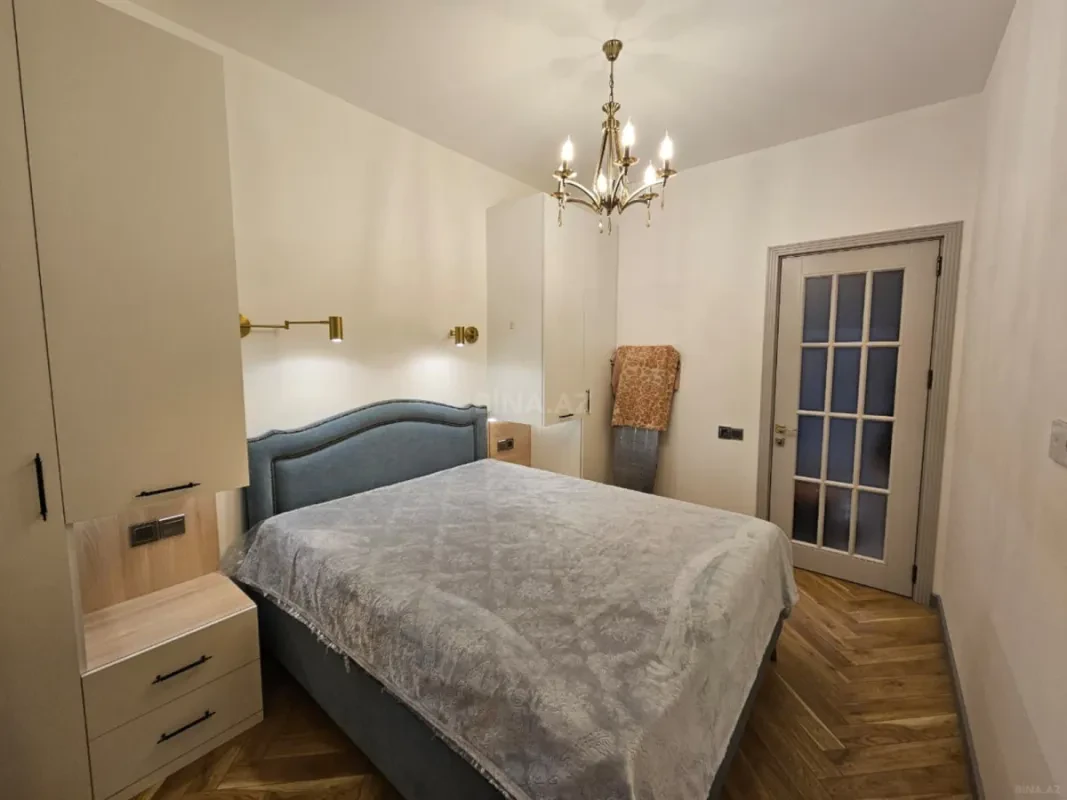 Kirayə verilir 2 otaqlı mənzil 65 m²