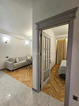 Kirayə verilir 2 otaqlı mənzil 65 m²