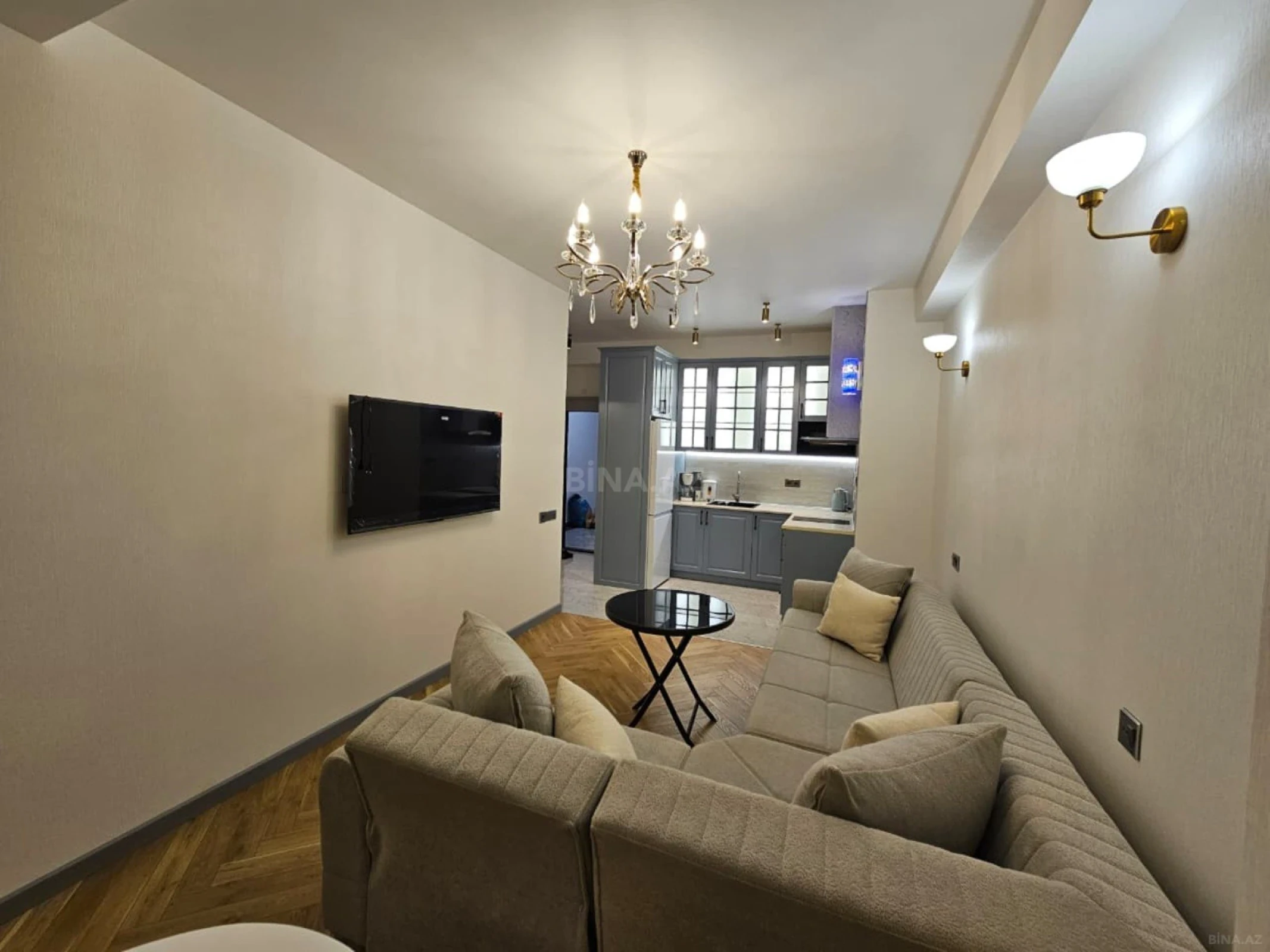 Kirayə verilir 2 otaqlı mənzil 65 m²