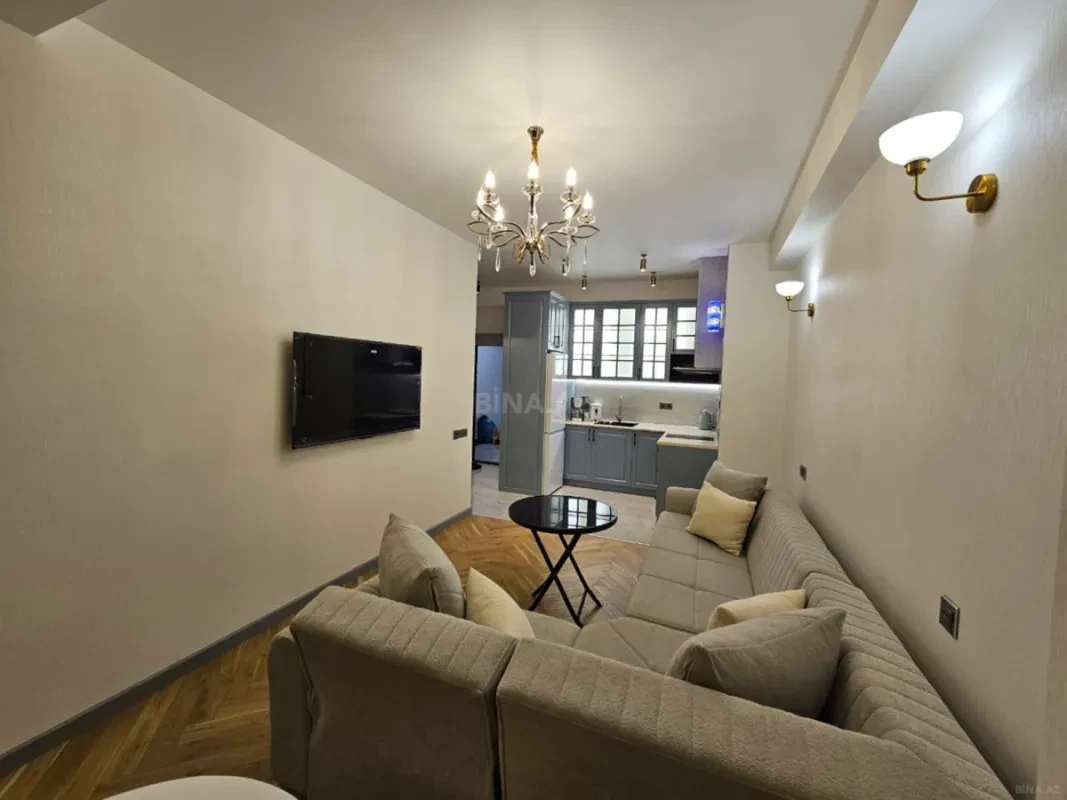Kirayə verilir 2 otaqlı mənzil 65 m²