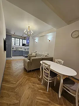 Kirayə verilir 2 otaqlı mənzil 65 m²