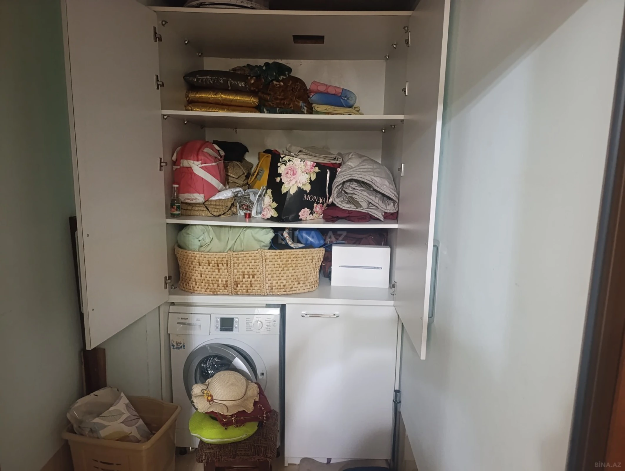 Satılır 5 otaqlı mənzil 186 m²