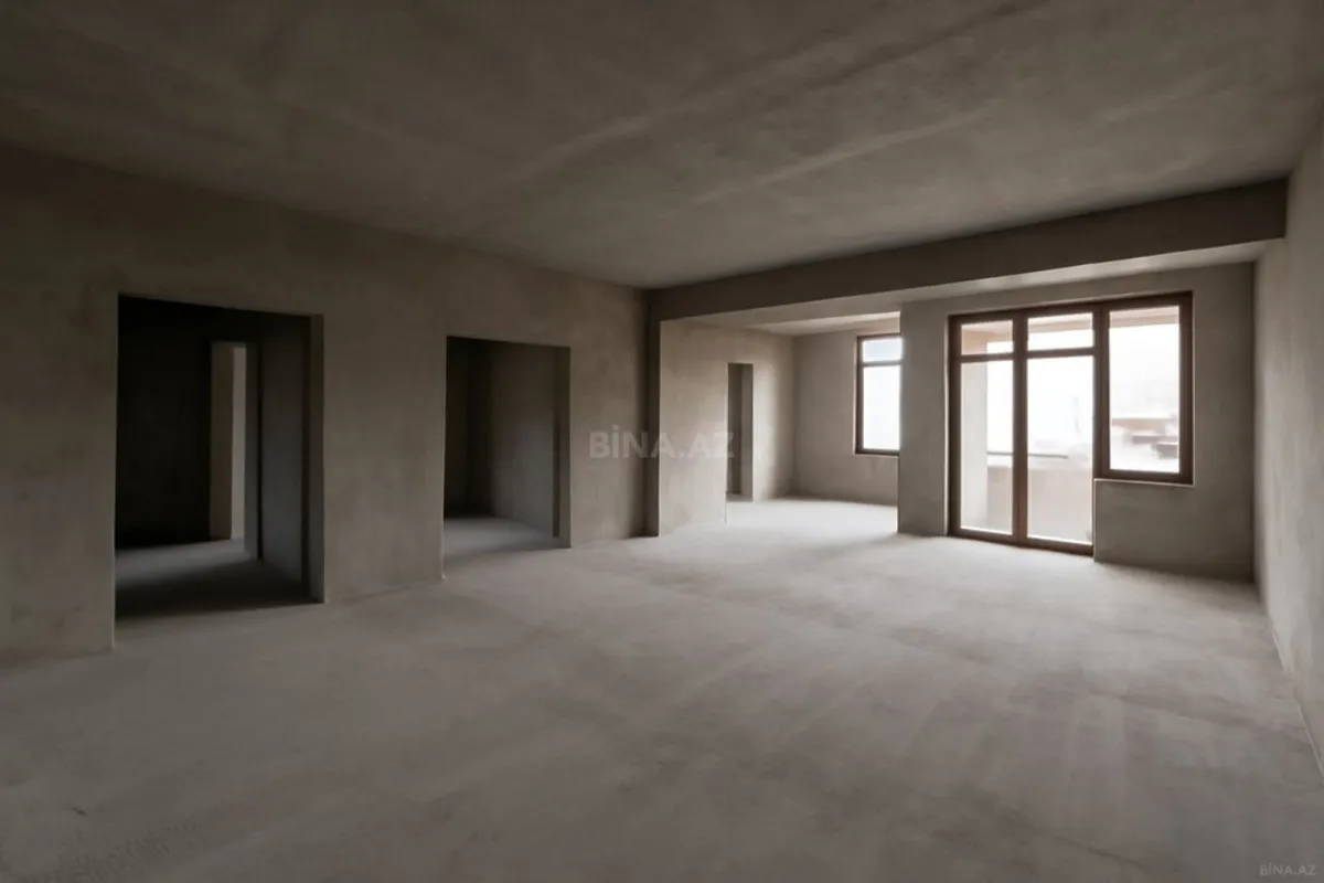 Satılır 4 otaqlı mənzil 228 m²