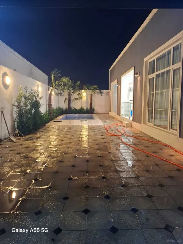 Satılır 4 otaqlı həyət evi 135 m²