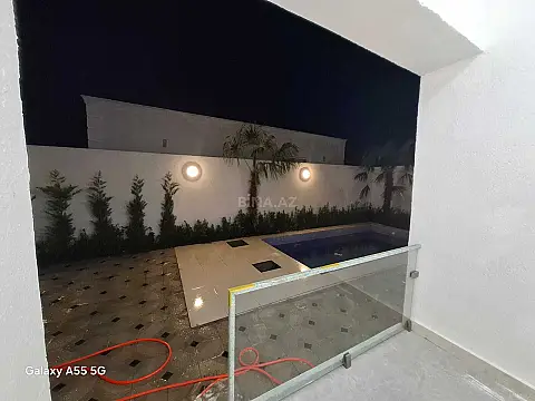 Satılır 4 otaqlı həyət evi 135 m²