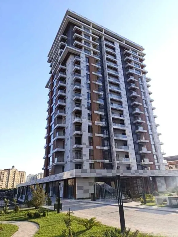 Satılır 3 otaqlı mənzil 126.7 m²