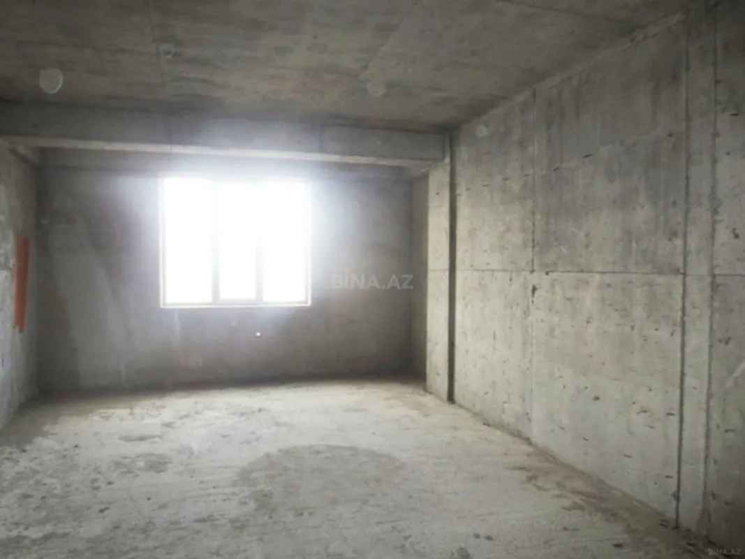 Satılır 3 otaqlı mənzil 173 m²