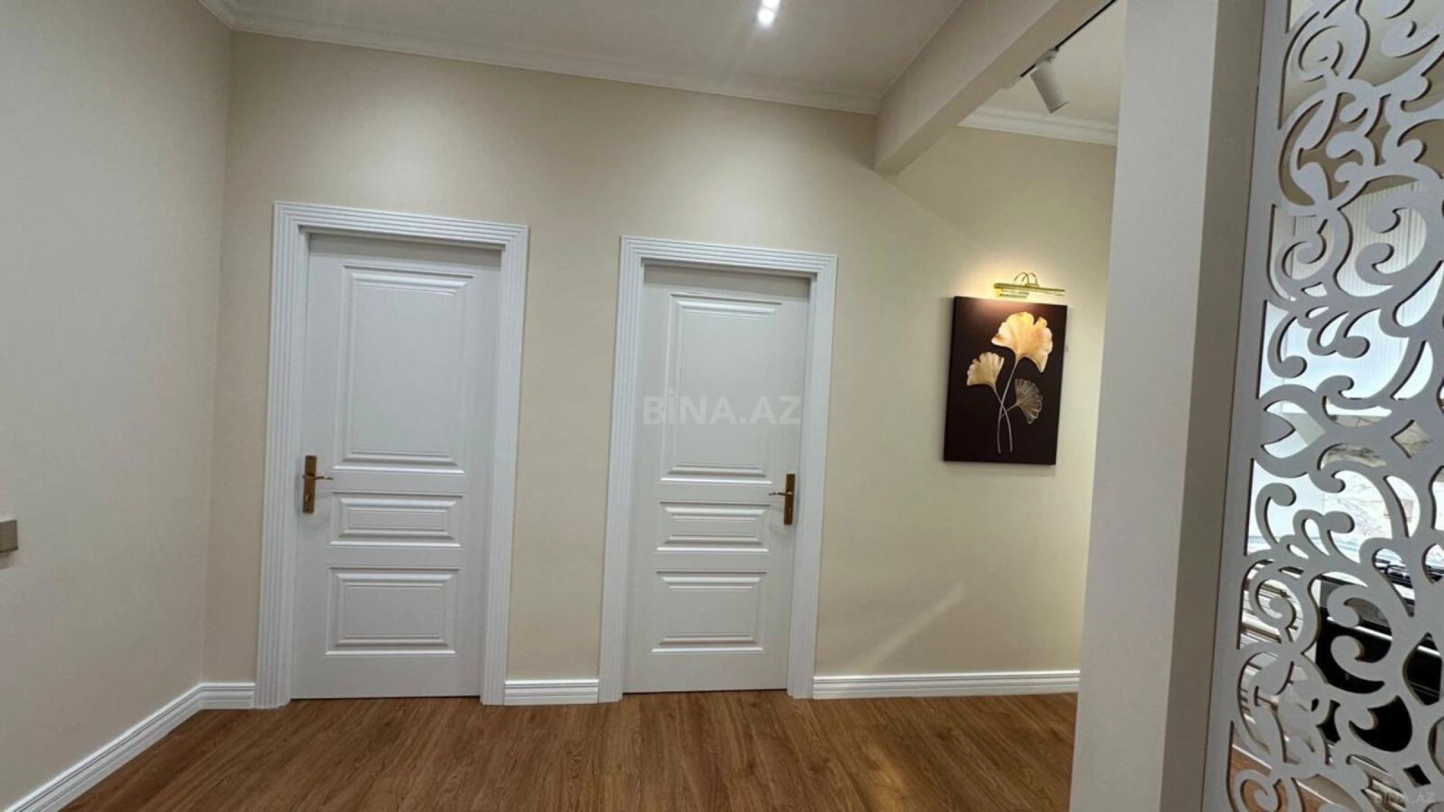Satılır 2 otaqlı mənzil 66 m²