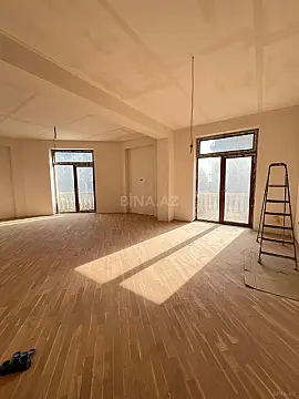 Satılır 3 otaqlı mənzil 129 m²
