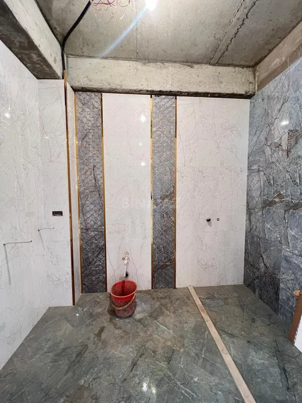 Satılır 3 otaqlı mənzil 129 m²