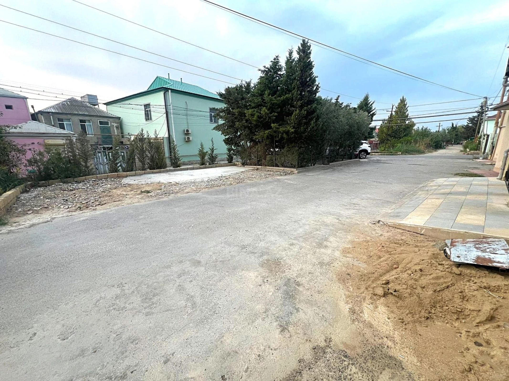 Satılır 6 otaqlı həyət evi 250 m²