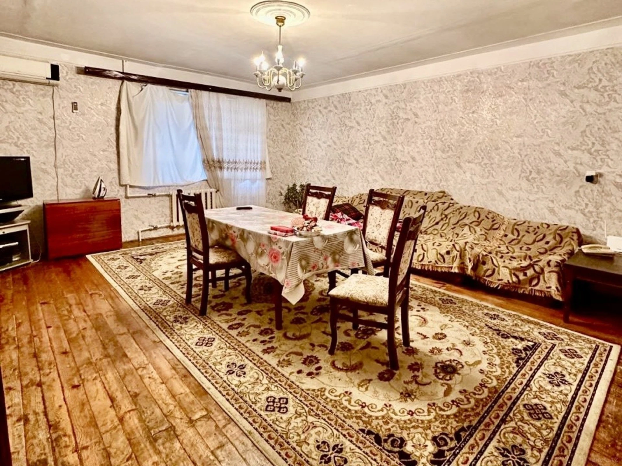 Satılır 3 otaqlı mənzil 110 m²