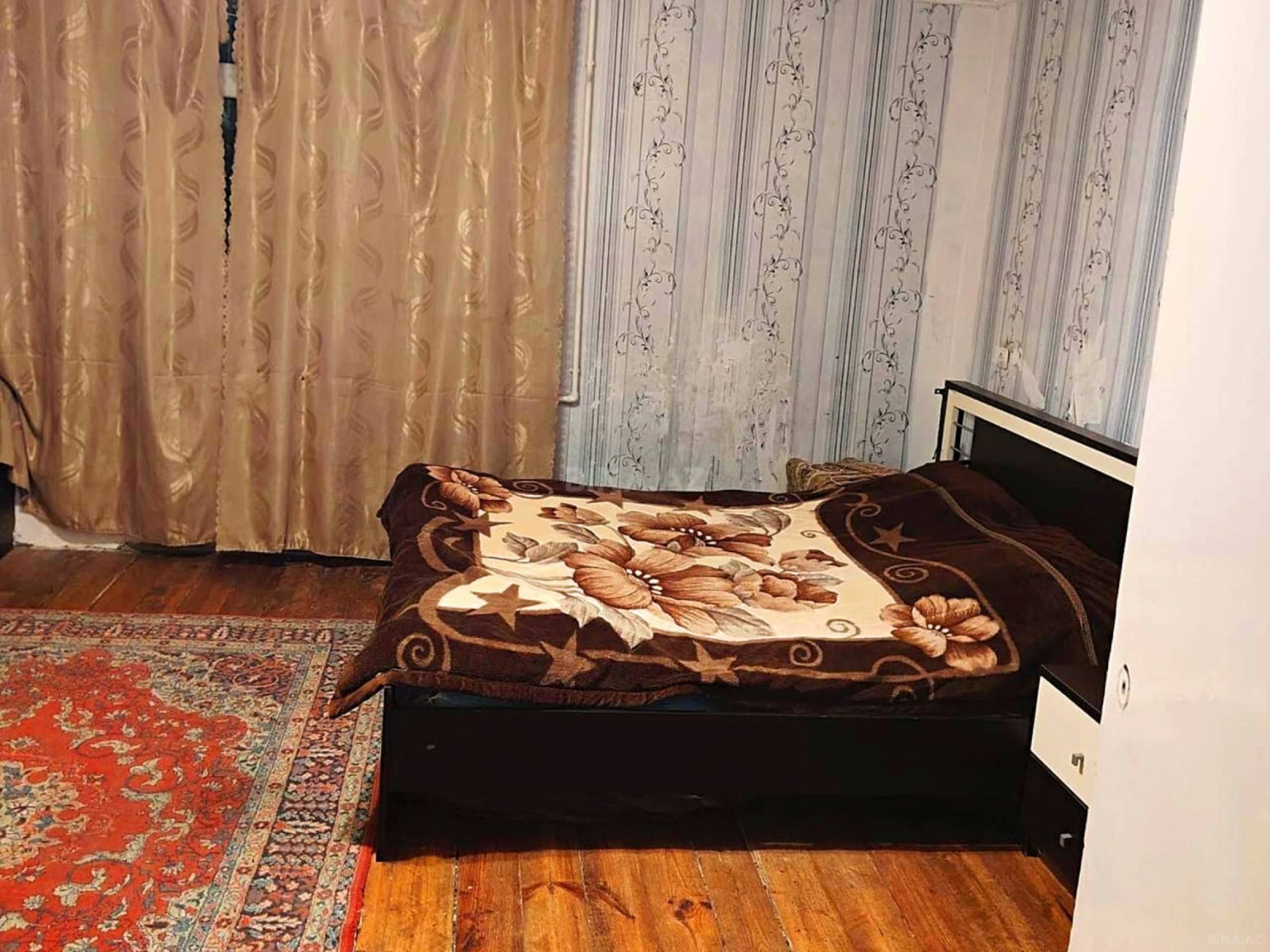 Satılır 3 otaqlı mənzil 110 m²