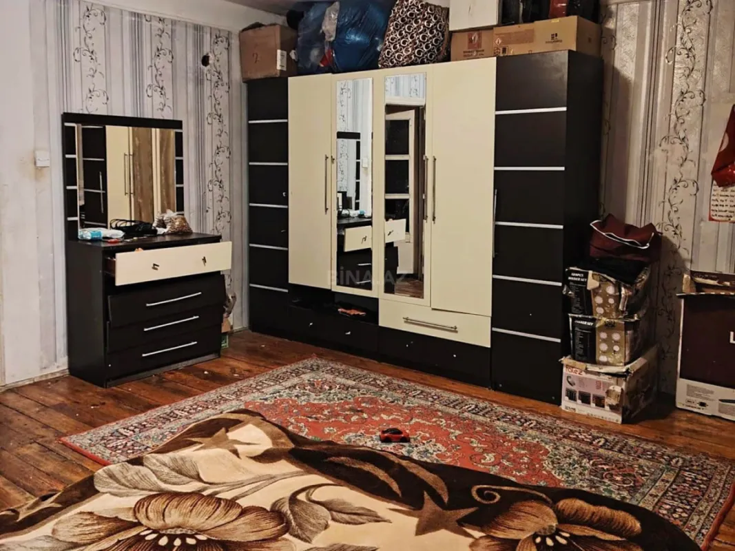 Satılır 3 otaqlı mənzil 110 m²