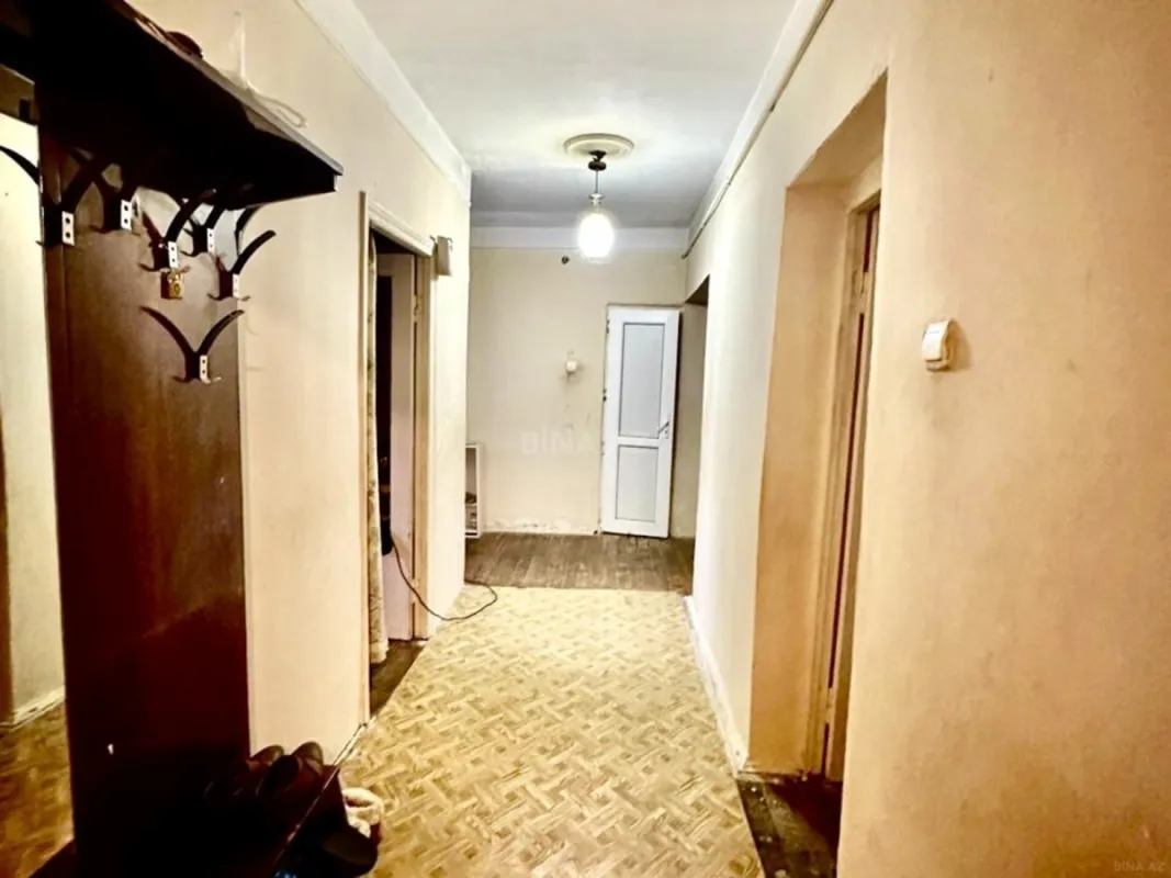 Satılır 3 otaqlı mənzil 110 m²