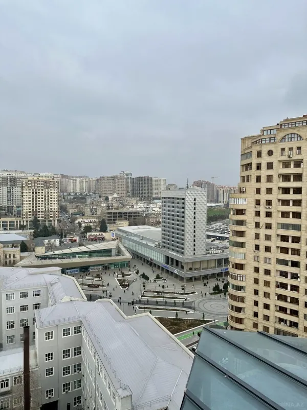 Satılır 2 otaqlı mənzil 65 m²