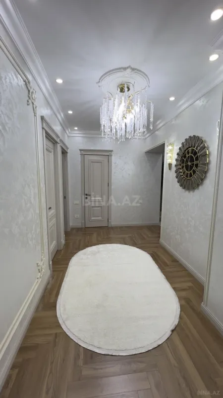 Satılır 3 otaqlı mənzil 107 m²