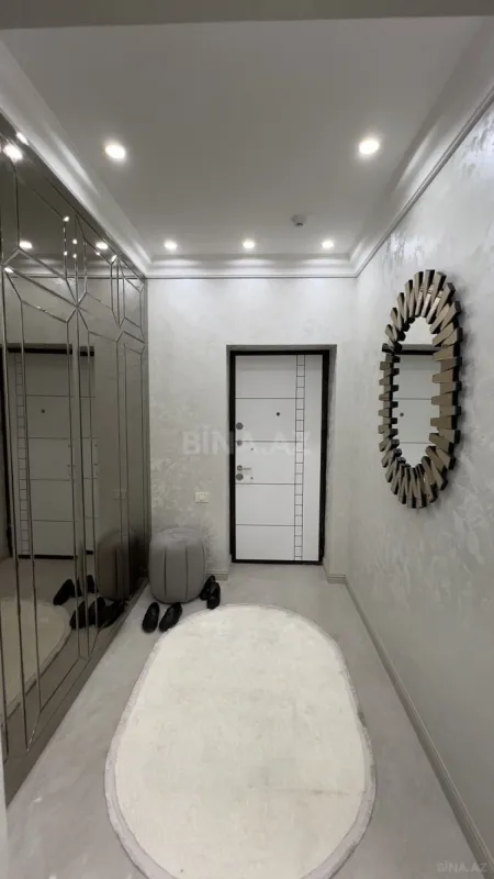 Satılır 3 otaqlı mənzil 107 m²