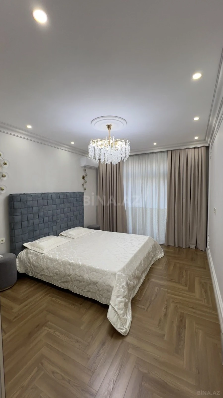 Satılır 3 otaqlı mənzil 107 m²