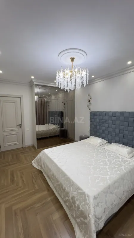 Satılır 3 otaqlı mənzil 107 m²