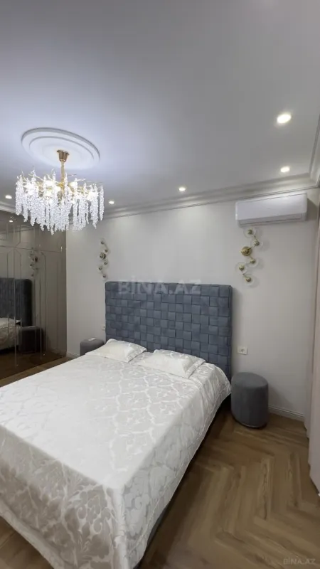 Satılır 3 otaqlı mənzil 107 m²
