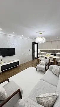 Satılır 3 otaqlı mənzil 107 m²