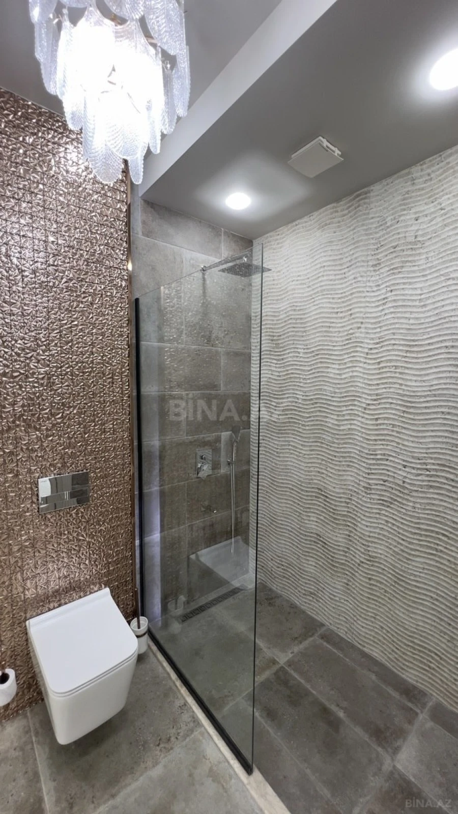 Satılır 3 otaqlı mənzil 107 m²
