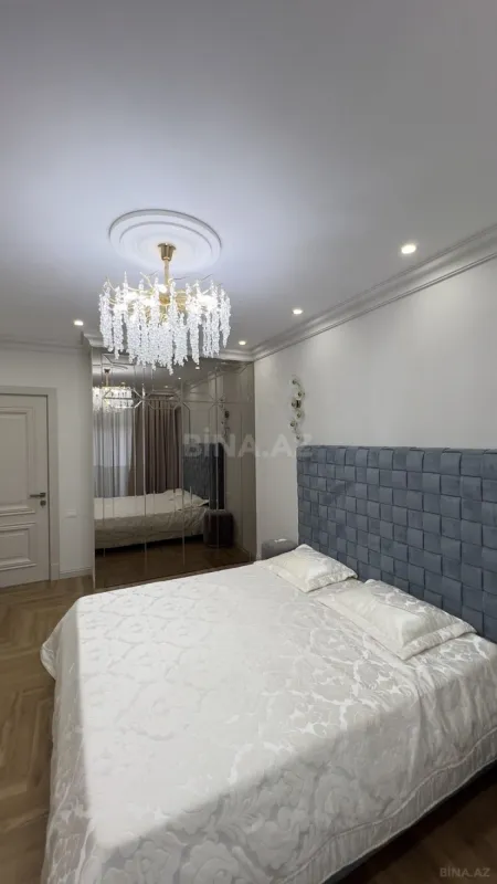 Satılır 3 otaqlı mənzil 107 m²