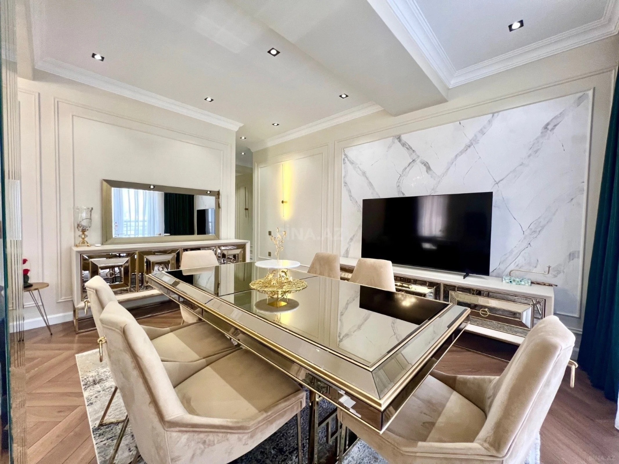 Satılır 3 otaqlı mənzil 115 m²