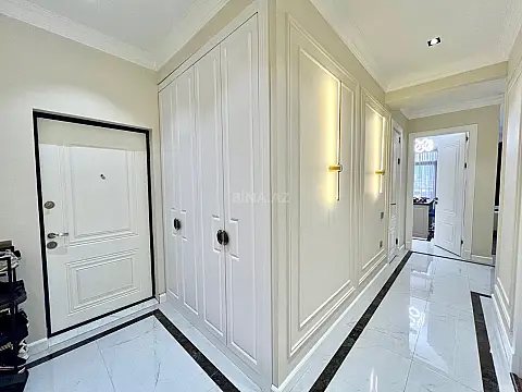 Satılır 3 otaqlı mənzil 115 m²