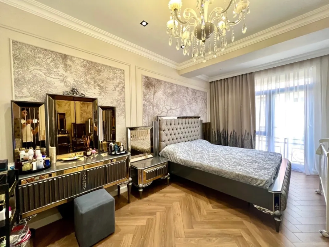 Satılır 3 otaqlı mənzil 115 m²
