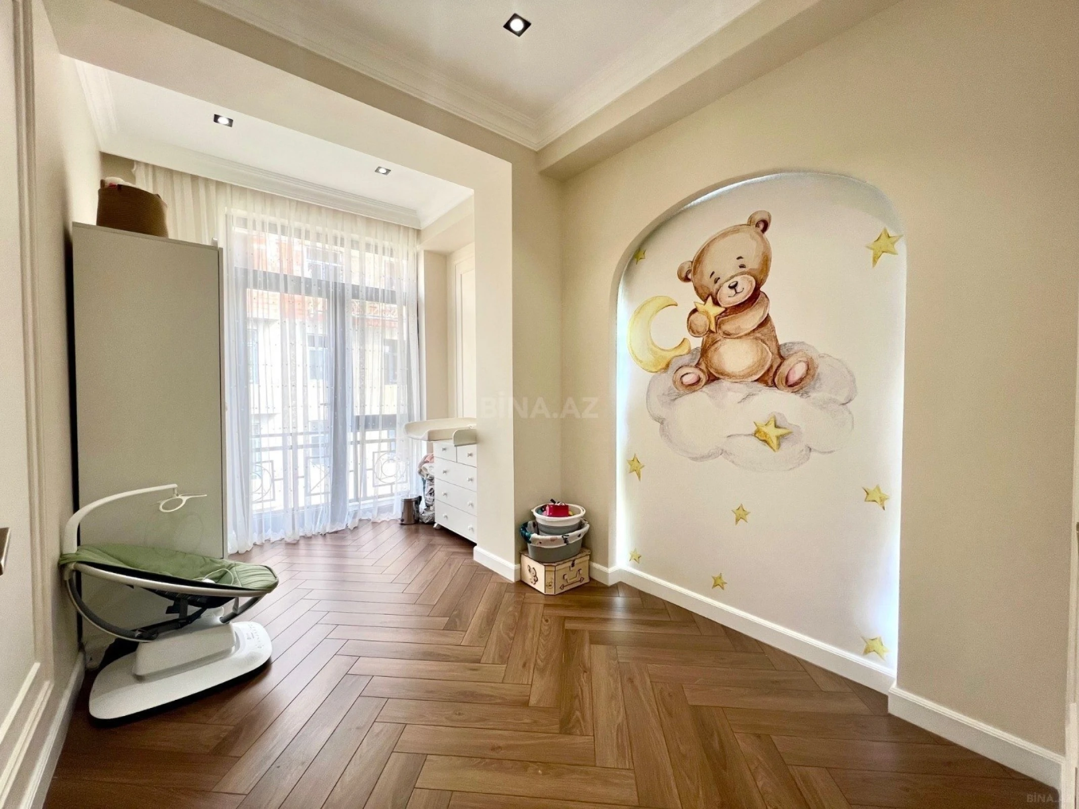 Satılır 3 otaqlı mənzil 115 m²