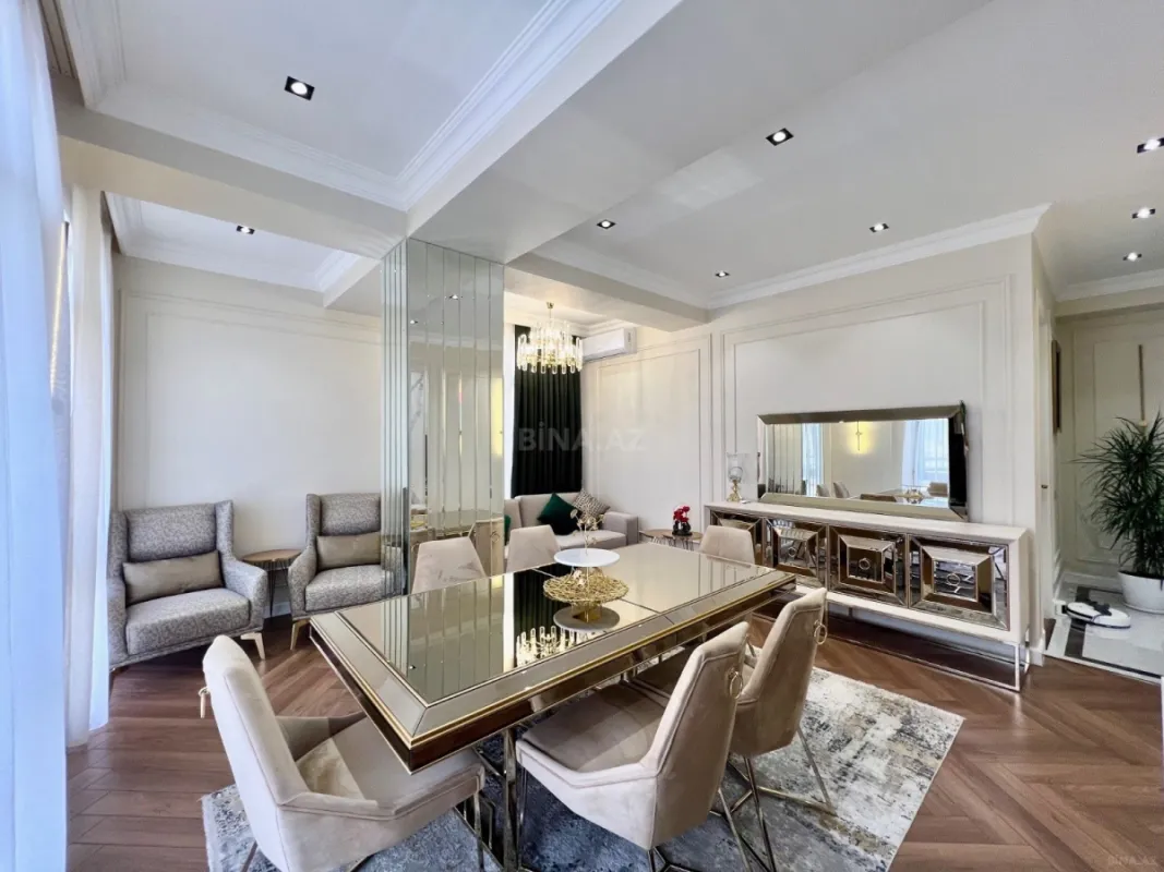 Satılır 3 otaqlı mənzil 115 m²